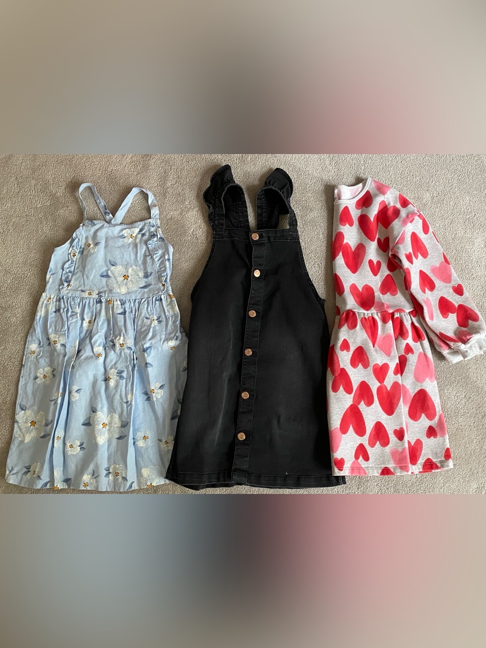 Seasonal girl clothes
